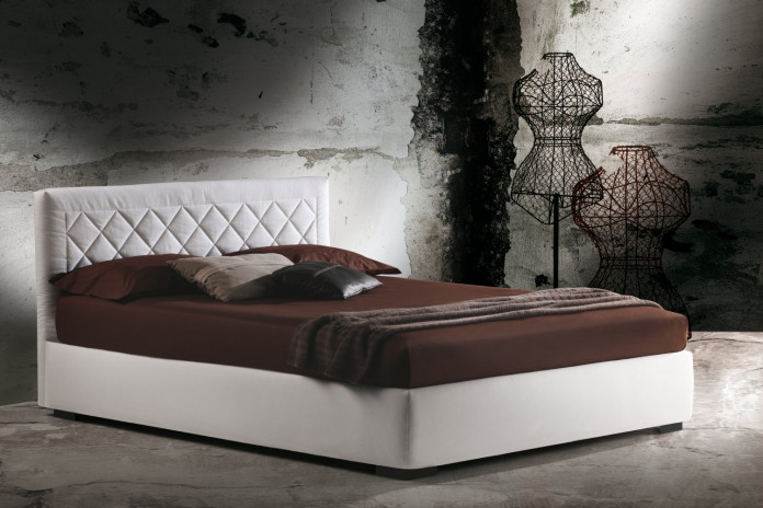 Platform or ottoman upholstered bed with diamond tufted headboard