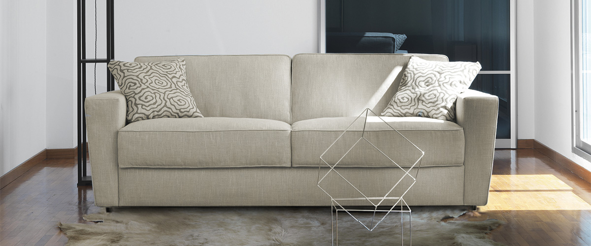 Retro sofa bed with flared arms Shorter